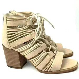 Vince Camuto Kaiann booties 5.5 moon beach Suede